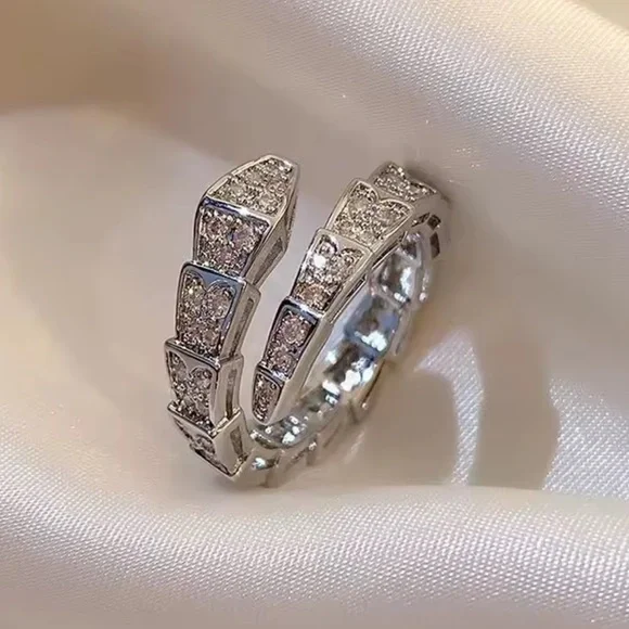 Serpenti Elegant Silver Crystal Ring - Picture 1 of 8